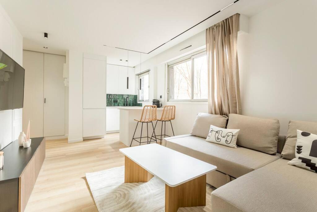 Luxurious 3 Min Walk From Eiffel Tower Apartment Paris Ngoại thất bức ảnh