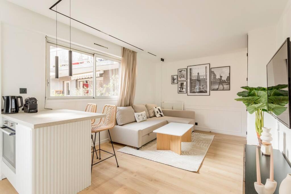 Luxurious 3 Min Walk From Eiffel Tower Apartment Paris Ngoại thất bức ảnh